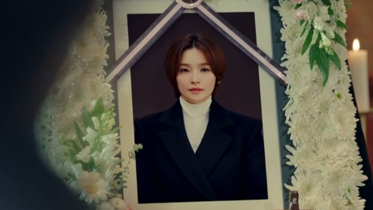 iconickdramas's tweet photo. All I know is pain 😭😭😭 #ThirtyNine #ThirtyNineEp2 https://t.co/aW7DdE7cYn