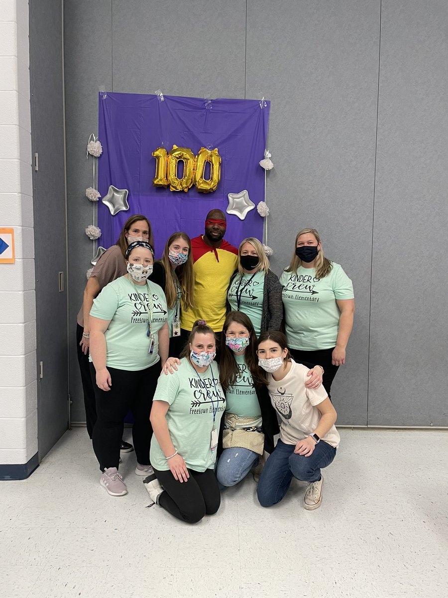 Mrs_Jefferson_'s tweet photo. Last night @FreetownAACPS we hosted our K families to design their shirt for the 100th day! Parents also leaned about our counting and cardinality standard! Zero the Hero also stopped by! 

🍕 💯 🤩 

@AACountySchools https://t.co/VmjeNrKRcw
