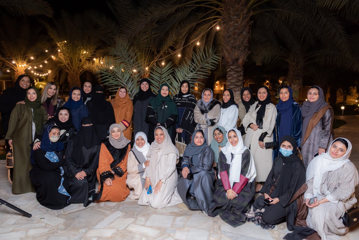 Aymen_photo's tweet image. Here is a tremendous news for Saudis in the medical field, @SaudiEmergency has achieved 100 Saudi CONSULTANT women!
As a proud Saudi, this is not only a success for @SaudiEmergency,but also a success for Saudi Arabia toward women empowerment #SASEM2022  #Saudiwomen