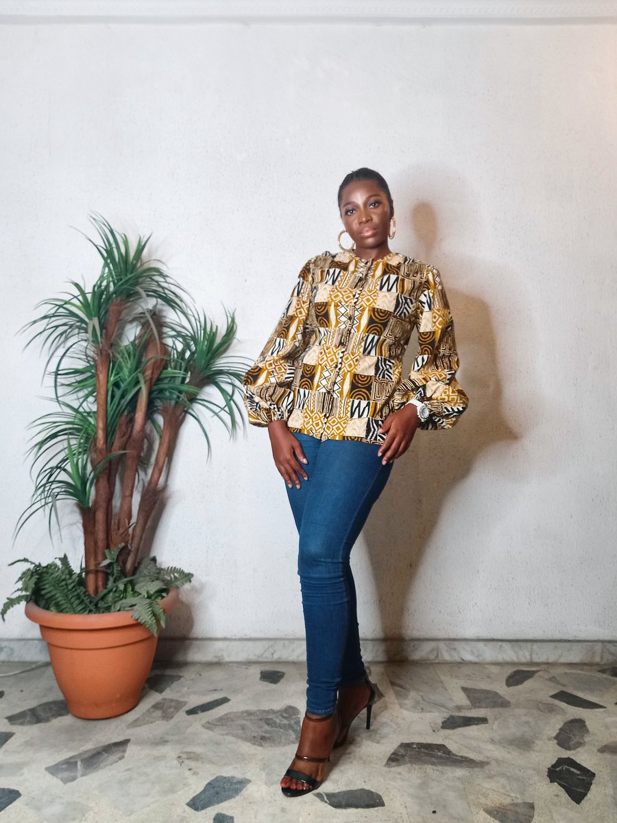 EboniiEdewor's tweet photo. DAY TO NIGHT

Don't you just love versatile pieces?
Be sophisticated in the morning and sassy in the evening.

Rouna Set available to order.

N25,000

Free shipping nationwide
Shipping fees apply for international orders

DM to order.

#EboniiEdewor https://t.co/PE3CFuVv6c