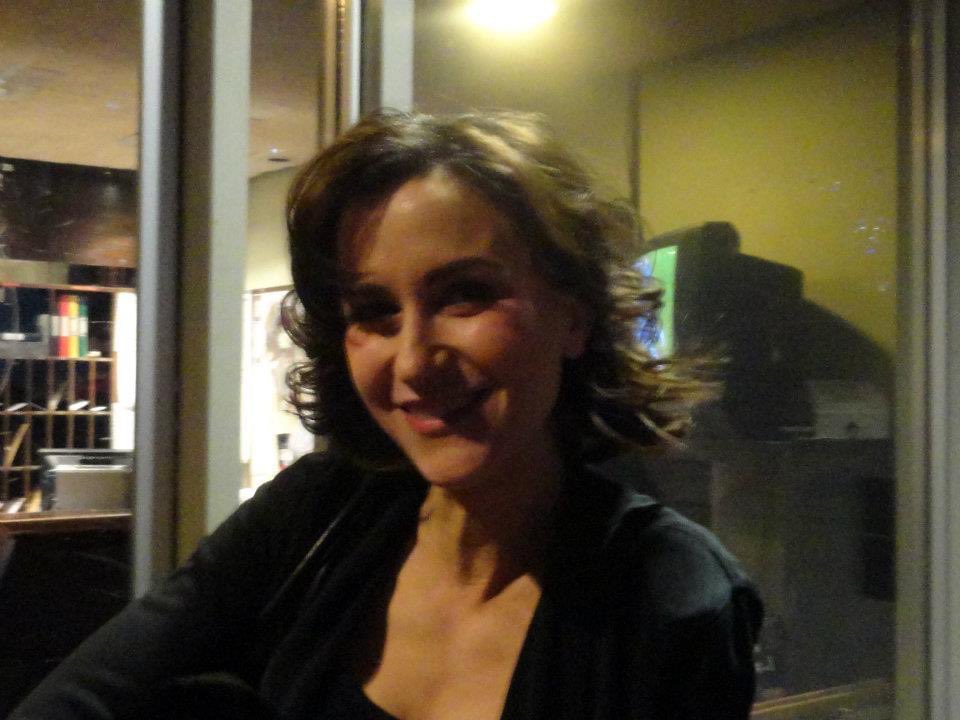 KatherineKFans's tweet photo. 10 years ago today I made the trip down to London to see @katherine_kelly in She Stoops To Conquer at the @NationalTheatre https://t.co/wOnlt7vR03