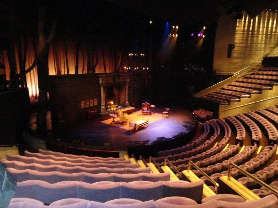 KatherineKFans's tweet photo. 10 years ago today I made the trip down to London to see @katherine_kelly in She Stoops To Conquer at the @NationalTheatre https://t.co/wOnlt7vR03