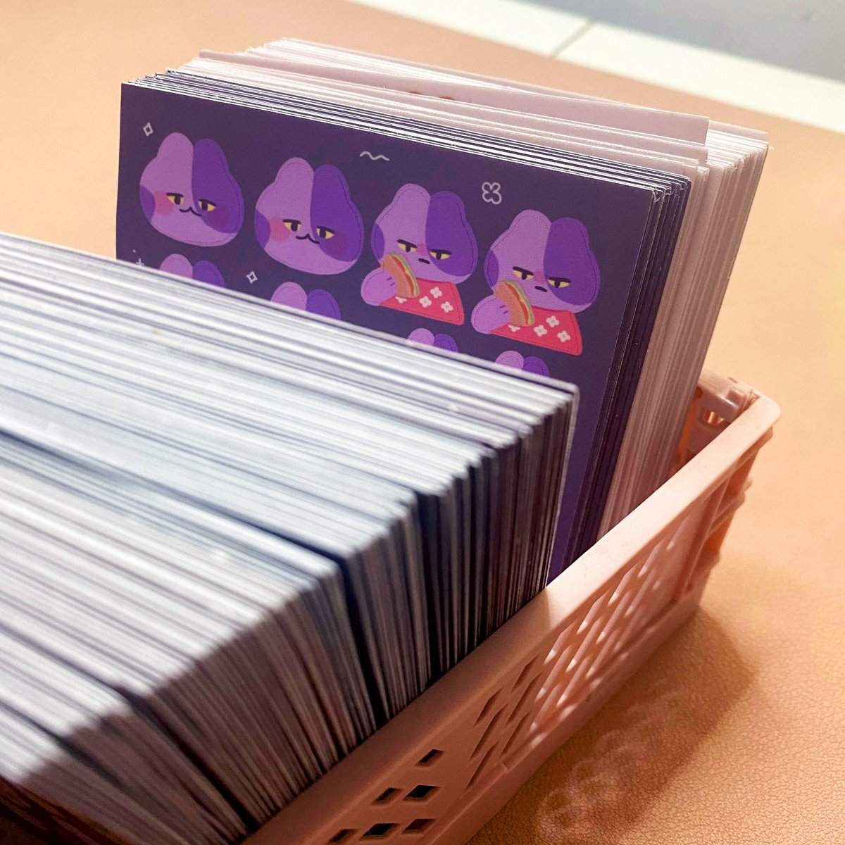 amojinprints's tweet photo. ✨Kiss-Cut stickers sample!

Available in:
✨ Various paper types (matte, glossy, vinyl, aluminum etc)
✨ Laminations to make the waterproof and scratchproof (matte, glitter, glossy and holographic)

#amojinprints #sticker #kisscut #personalizedph #customized #diecut  #fanmerch https://t.co/RHhdaGlsYf