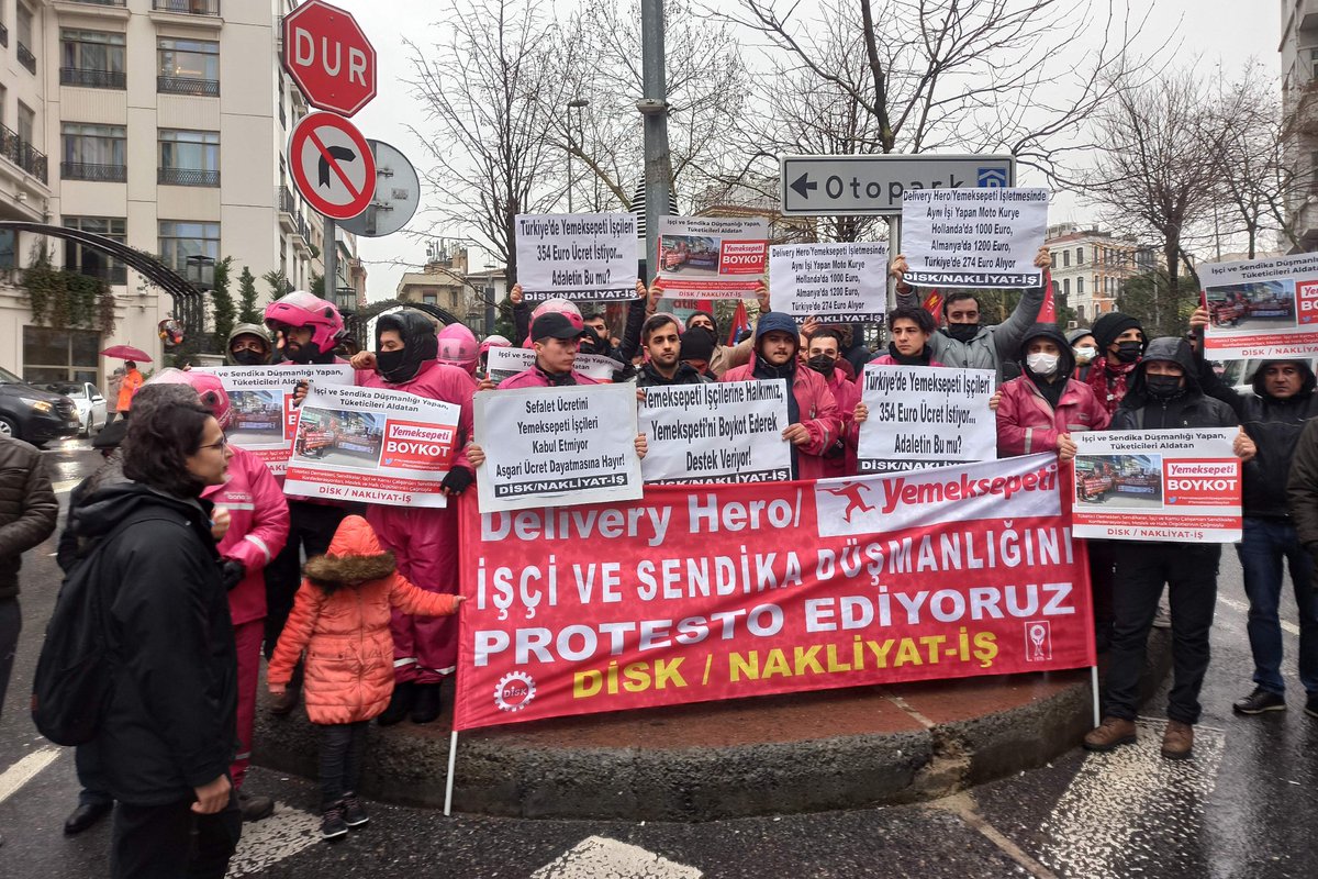 Yemeksepeti işçileri Almanya Başkonsolosluğu önünden seslendi: Haklarımızı istiyoruz

yeniyasamgazetesi2.com/yemeksepeti-is…