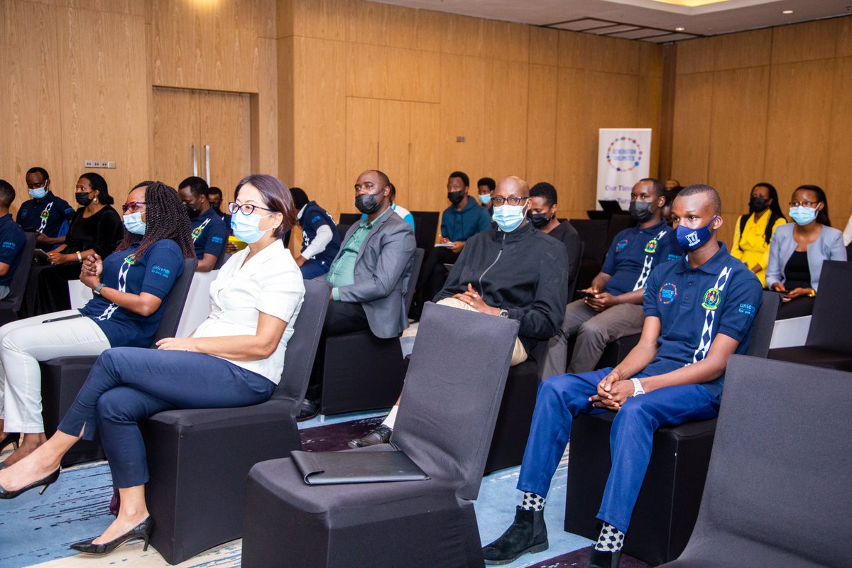 RwandaYouthArts's tweet photo. In her address, Hon.@RMbabazi expressed gratitude to all of the partners that made the Youth Challenge program a success; @unicefrw,@Imbuto,@Rwanda_Edu     
@GovernanceRw, @AkilahInstitute @MastercardFdn, #YLabs,@DOTRwanda @Aegis_Trust,@HarambeeRw, #NCDA,@ughe_org  #RESONATE etc https://t.co/vLfyopiupe