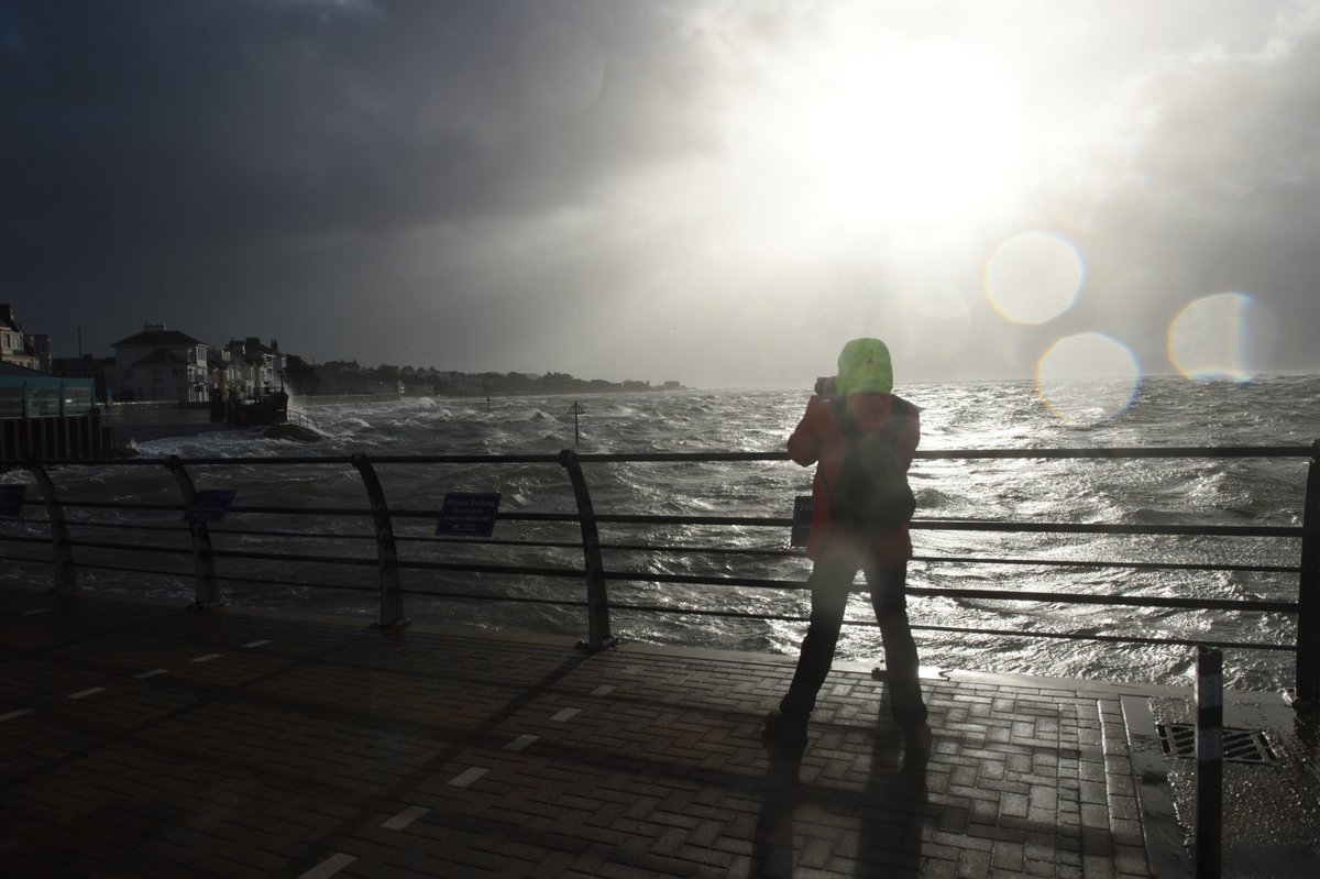 Photography never stops eh. I wasn't the only one out in Exmouth with their camera <a href="/exmouthjournal/">Exmouth Journal</a> <a href="/exmouthdevon/">Exmouth Devon UK</a> <a href="/The_RPS/">The Royal Photographic Society</a>