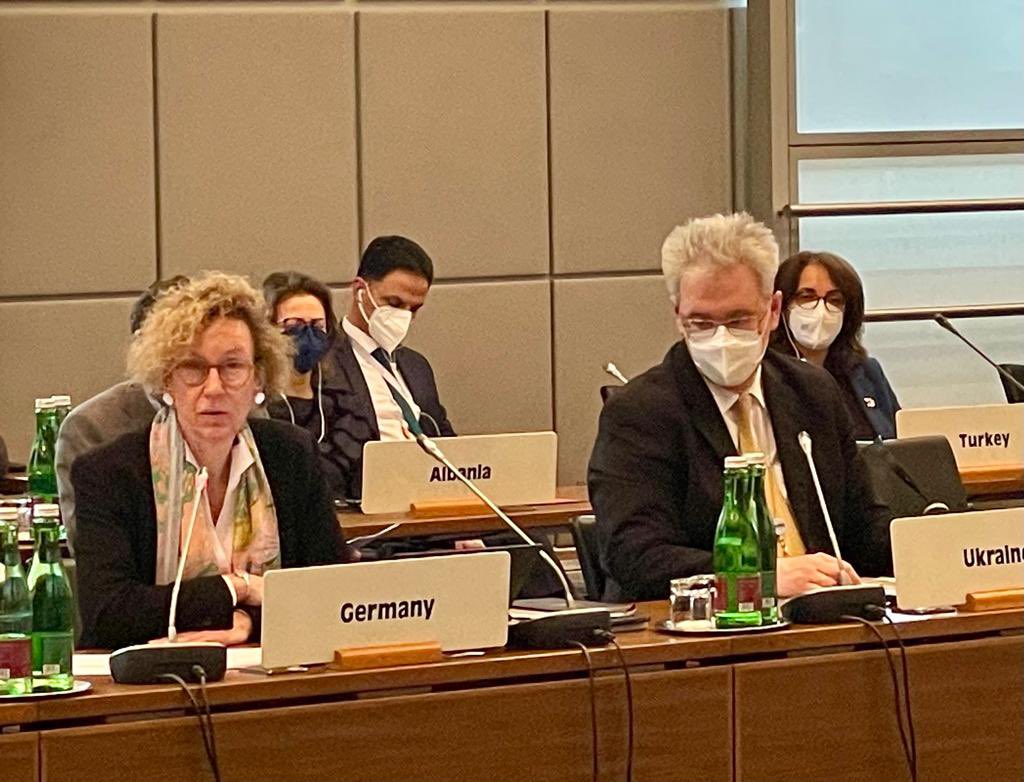 GER_OSCE's tweet photo. At todayโs @OSCE FSC/PC, ๐ฉ๐ชexpressed, also in the name of๐ซ๐ท, support for the invocation of the #ViennaDocument risk reduction mechanism by๐บ๐ฆ. We reiterated our joint call on #Russia to stop boycotting this mechanism & provide full #transparency on its unusual military activities. https://t.co/ynioBgVOm8