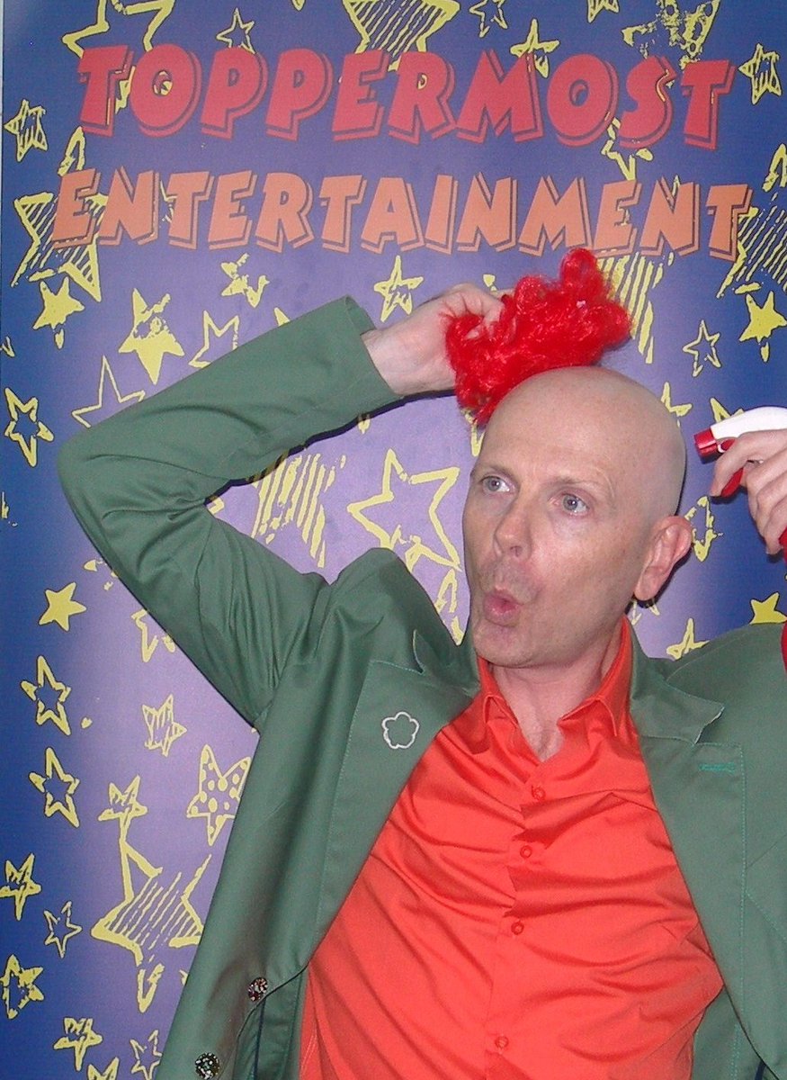 ToppermostFun's tweet photo. In hair &amp; make-up before the weekend's shows... https://t.co/ANPDg92mWg