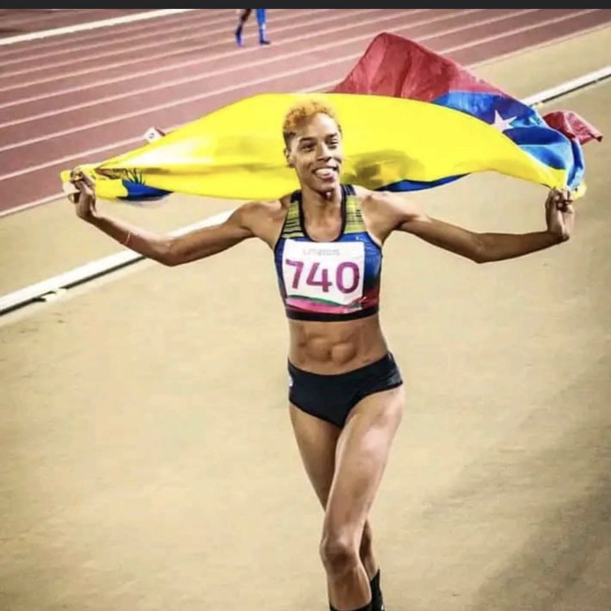 OsLopezMartinez's tweet photo. ¿Dónde están los tuiteros que amamos a Yulimar Rojas @TeamRojas45? https://t.co/iZY2nd5pG6