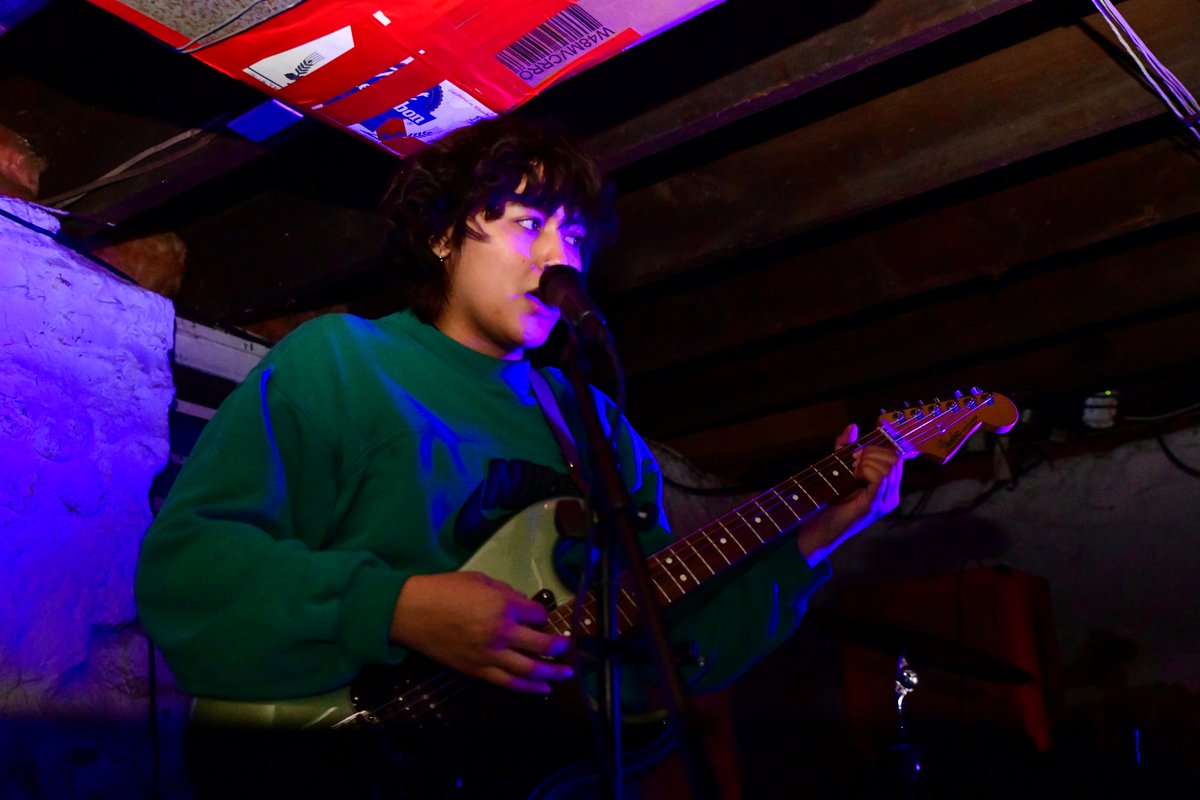 Our late January gig with Prize Horse, Flower Language, LK Ultra, and Internet Dating at Pussy Palace contained some nervous energy, but an overwhelming amount of relief at said gig's ability to exist. Words and photos here: shuttlecockmusic.com/2022/02/words-…