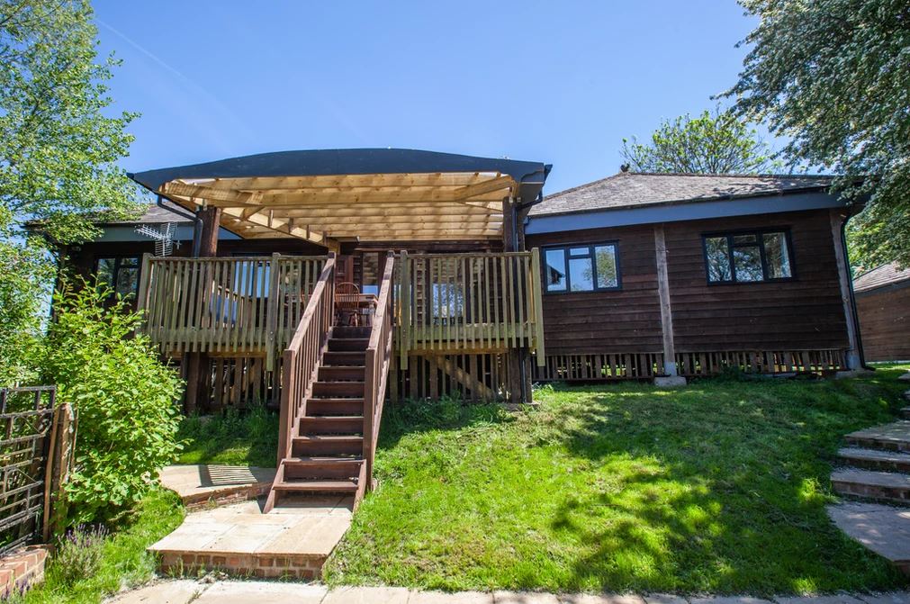 TheHolidayCots's tweet photo. ⭐️ Special Offer ⭐️
March availability in Tree Tops at House on the Brooks is discounted by 50%. Don't miss out on this amazing offer, book now to avoid disappointment.
🛏️ Sleeps 1-18
https://t.co/EIrFIdZd0n
#SpecialOffer #Discount #BookDirect #Holiday #Hardham #WestSussex https://t.co/ByUULU51TT