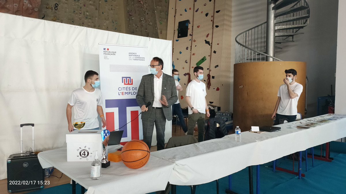 rachidelgha's tweet image. Retour en images sur le Challenge Réussite #4 organisé par les étudiants @UFR_STAPS_Reims. Cette initiative, soutenue par la préfecture de la Marne, la ville de Reims et le Grand Reims, vise à s’affranchir du cadre formel et traditionnel du recrutement. Bravo à tous 👏 #polville