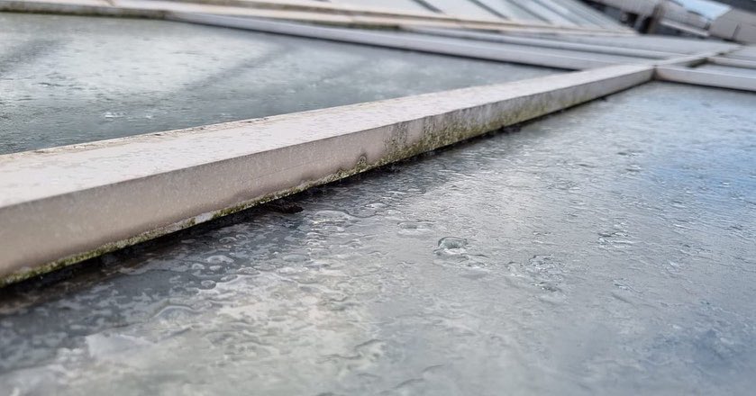 DynamicAccessUK's tweet photo. High Level Glazing Refurbishent works continue this week with our southern projects team. 

https://t.co/8D7katjzt9 

 #ropeaccess #glazing #highlevelglazing #facade #difficultaccess #dynamicaccess #irata #workingatheight #mastic https://t.co/lD9f5xXwLk