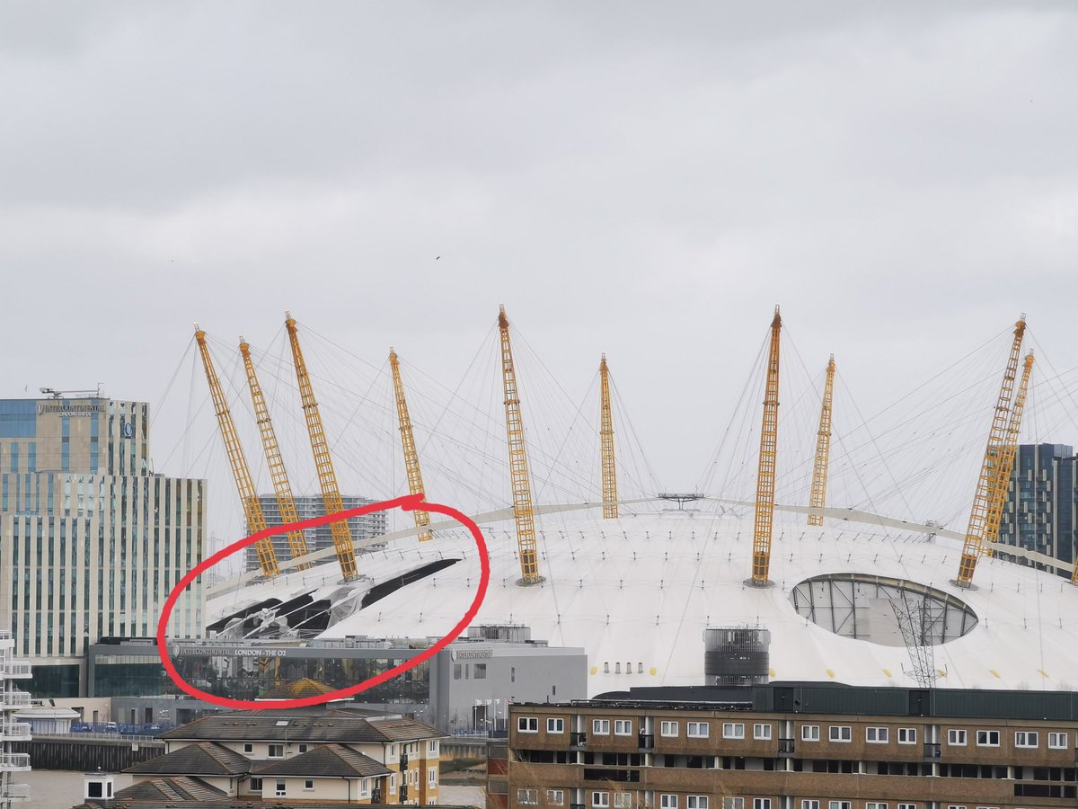 UserNotExists's tweet image. #StormEunice The roof of O2 has been torn apart.