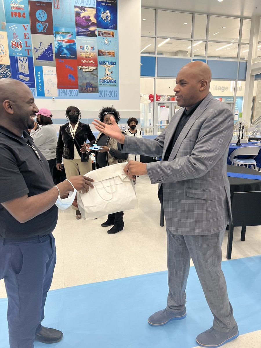 RooseveltHS_Dal's tweet photo. Congratulations Coach Gerald Booker - Teacher of the Year! https://t.co/KoLI0g8zYh