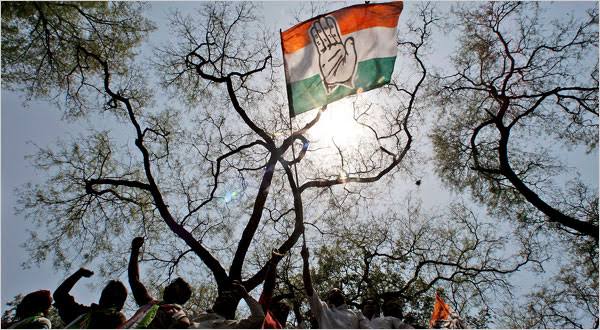 thescript_in's tweet image. Congress releases manifesto ahead of #PunjabElections 

Key Points:
1. Free education for needy students
2. Free health services
3. Waive the electricity bill for Covid-19          Pandemic Period
4. 8 free gas cylinders per year
5. 1 Lacs govt jobs

#Punjab #PunjabElections2022