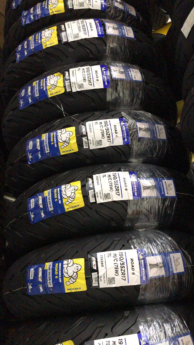 grifftire's tweet photo. ミシュラン　
ROAD6入荷しました。 https://t.co/F9AW6akMdy
