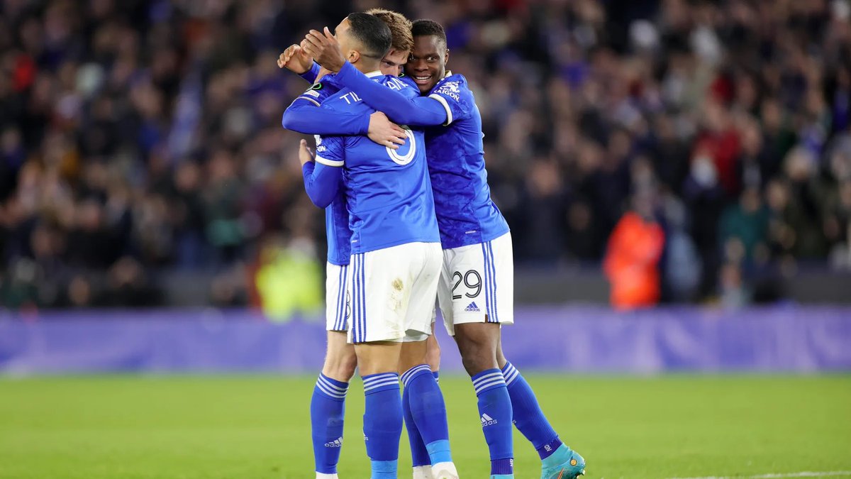 бернли лестер. таун лестер сити. легия лестер. James madison футболист обои. таун лестер сити.