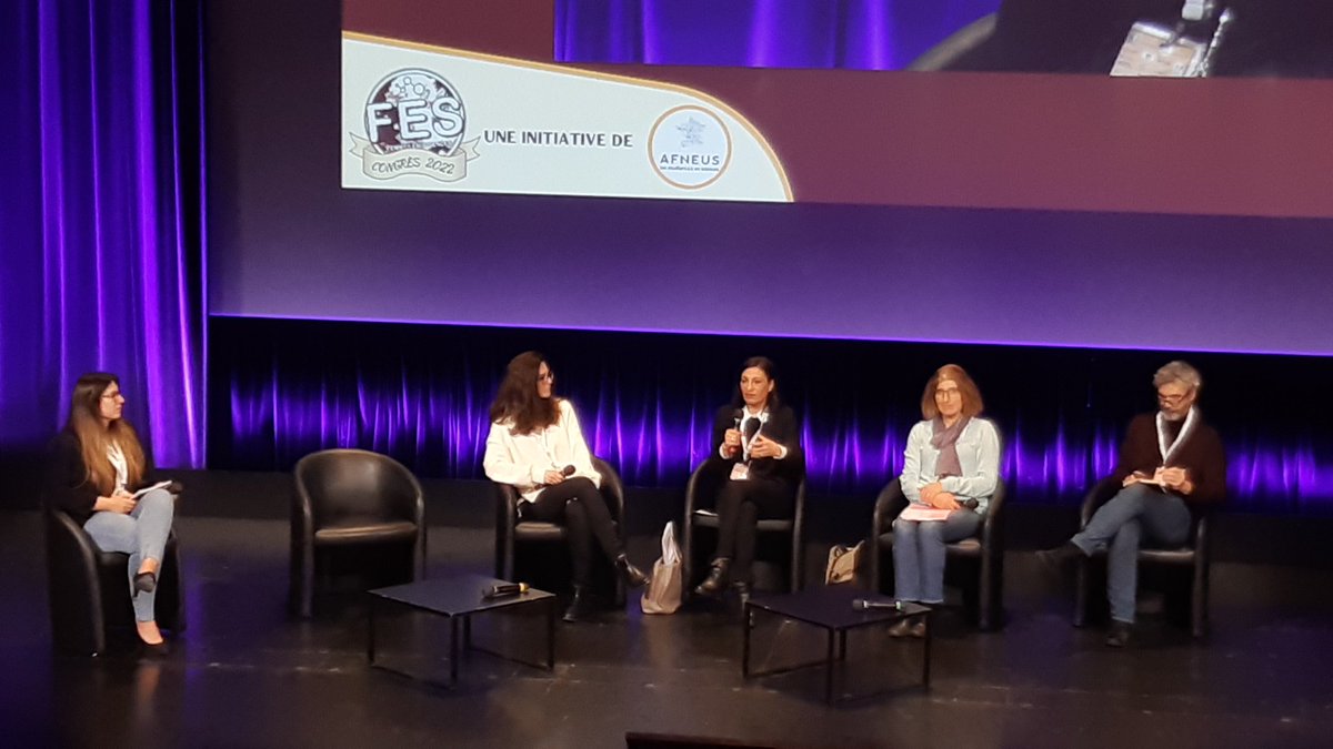 JLJ_Fernandes's tweet photo. Merci à @framaka, @LenoirAjaka, Sophie TRÉLA et Véronique BELLON-MOREL pour leurs interventions lors de cette première table ronde du congrès #FemmesEnSciences "Les préjugés démarent-ils à l’école ?" ! 

#FES #CGIrecrute #CGIsolidaire #Sciences #RSE #WeAreCGI https://t.co/TIfqT5PqWU