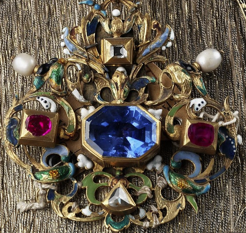 Музеи Кремля tweet media