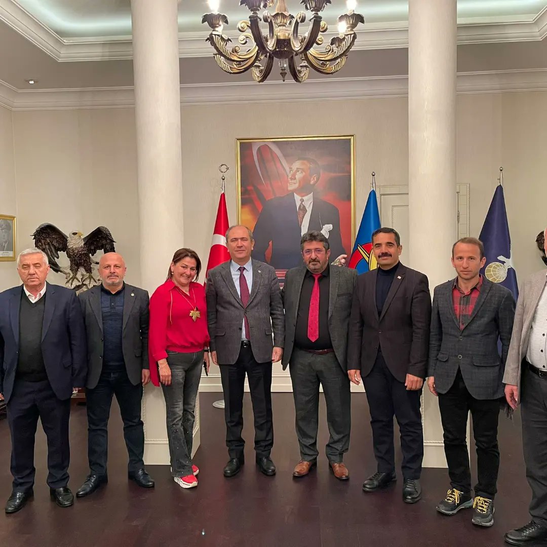 eminekeyaoglu's tweet photo. THK Genel Merkezi’ne Alanya çıkarması 

THK Alanya Şube Başkanı Keyaoğlu, yönetimi ve muhtarlarla Ankara’da temaslarda bulunarak THK Genel Başkan Yardımcısı olarak atanan Alanyalı Ali Yüksel’i ziyaret etti. https://t.co/rP0zcxyVM0