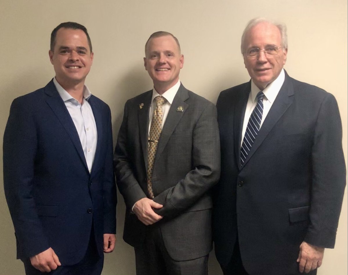 TheKratomAssn's tweet photo. The AKA spent 2 days with Kentucky Legislature to educate them on the KCPA vs a Kratom Ban (proposed by Representative Josh Calloway)
We have an agreement with him to work with House Health Committee members on how the KCPA can better serve Kentucky than a complete ban on kratom https://t.co/QN1A9fCqCe