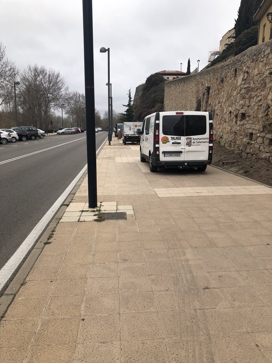 uncharrito tweet media