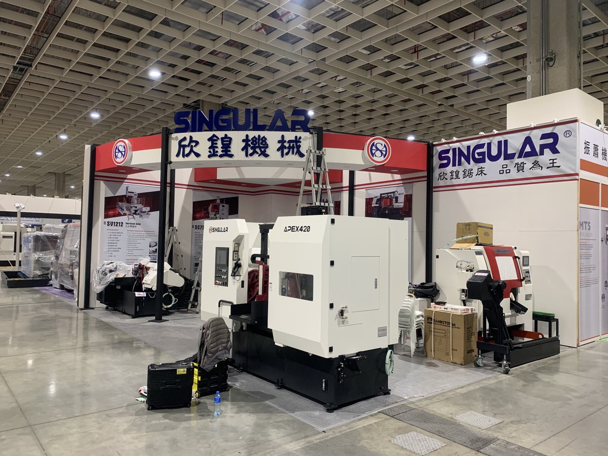 📢 TIMTOS x TMTS 2022 【SINGULAR MACHINERY | 欣鍠機械 】⭐️BOOTH NO.:10902
🙂Hardworking colleagues behind the scenes~👷‍♀️👷‍♂️
TIMTOS x TMTS 2022 - Physical exhibition
⭐️DATE:2/21 ~ 2/26
⭐️PLACE:Taipei Nangang Exhibition Center, Hall 1 &amp; 2 | singular-co.com.tw
⭐️BOOTH NO.:10902