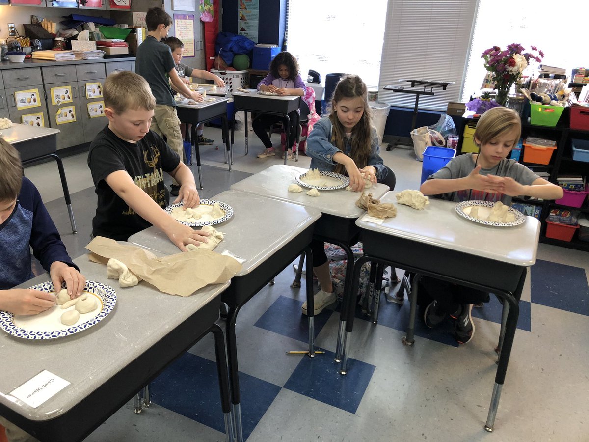 MsLamb316's tweet photo. Well, I don’t think we will be on any baking shows, but making dough and forming landforms was awesome! @MillsRiverSch #THEplacetobe #Lamb3rd https://t.co/Tals48Vtbl