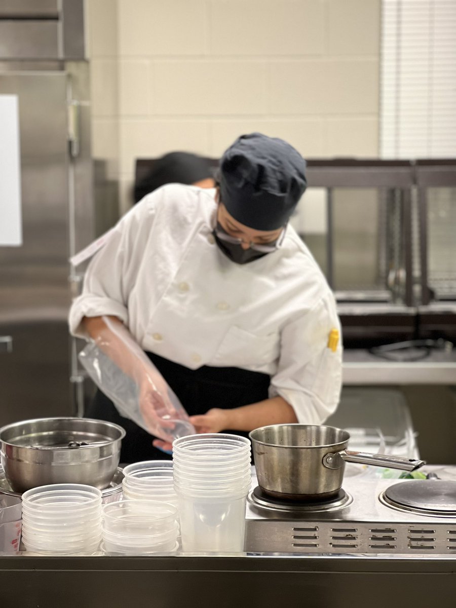 ECHS Culinary Arts tweet media