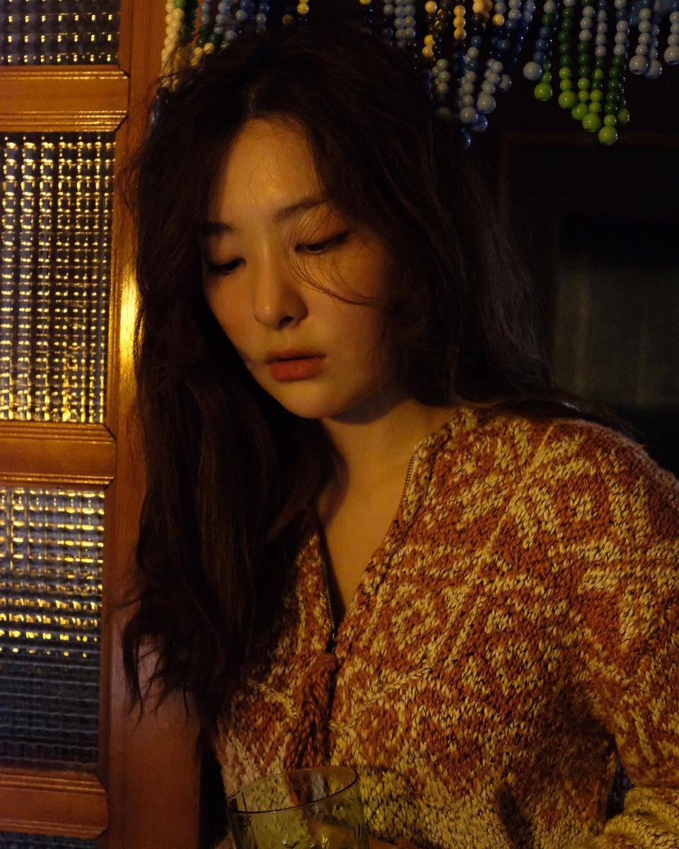 seulgikpics's tweet photo. just kang seulgi, the prettiest woman alive. https://t.co/VbxBQLmIeu