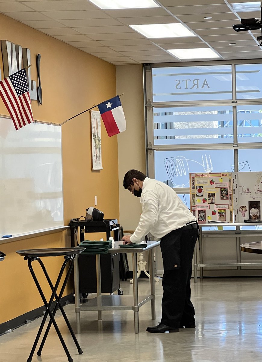 ECHS Culinary Arts tweet media