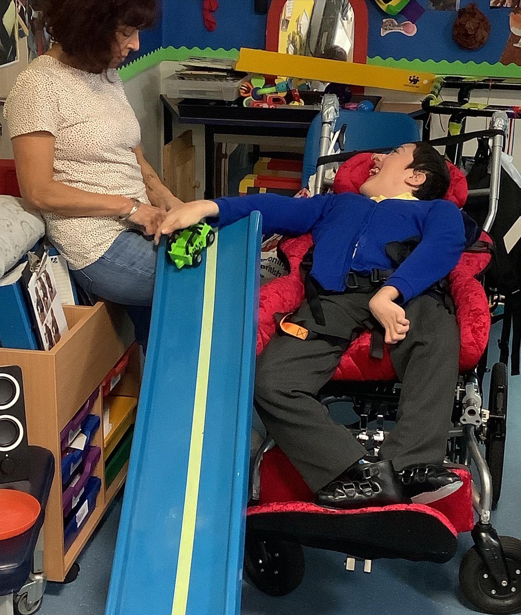 IvyHouseSchool's tweet photo. Chatsworth have been experiencing bobsleigh and wheelchair slalom as part of their work on the Winter Olympics. #winterolympics #pmldactivities https://t.co/2dusDG3gKO
