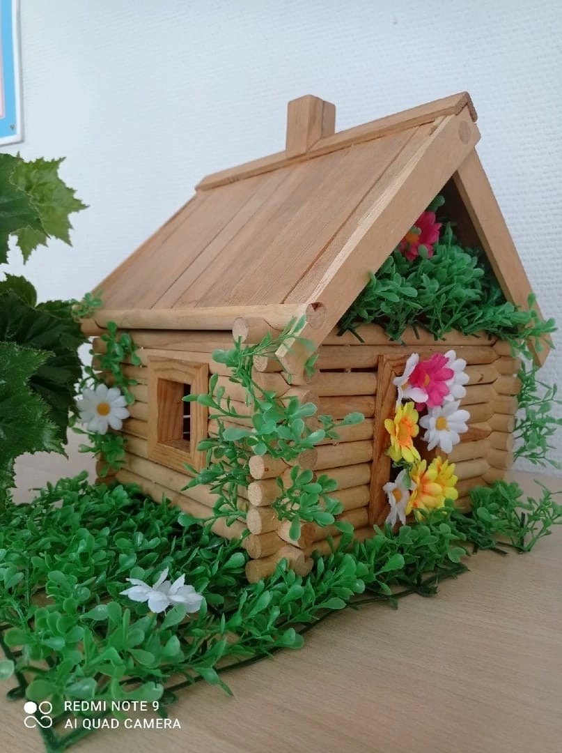 GBOU71's tweet photo. Среди государственных образовательных учреждений стартовал эк��логический конкурс "Птицы - наши друзья!" от Самарского управления ��ОиН СО. Учащиеся ГБОУ школы-интерната 71 г.о.Самара не остались в стороне. Работы Котова Данилы, Кокоткина Данилы и Иванова Данилы. https://t.co/EMGuPHU1s2