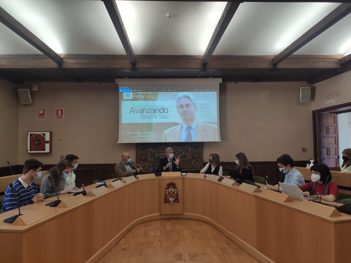 JVSazUAH's tweet photo. Gracias a todo el equipo del @ceuah por su trabajo, talante y buen hacer. Seguimos trabajando juntos en los proyectos que hemos tratado hoy en la reunión. Excelentes ideas para los próximos cuatro años. #JVSazUAH22 https://t.co/ZuhPpclpkO