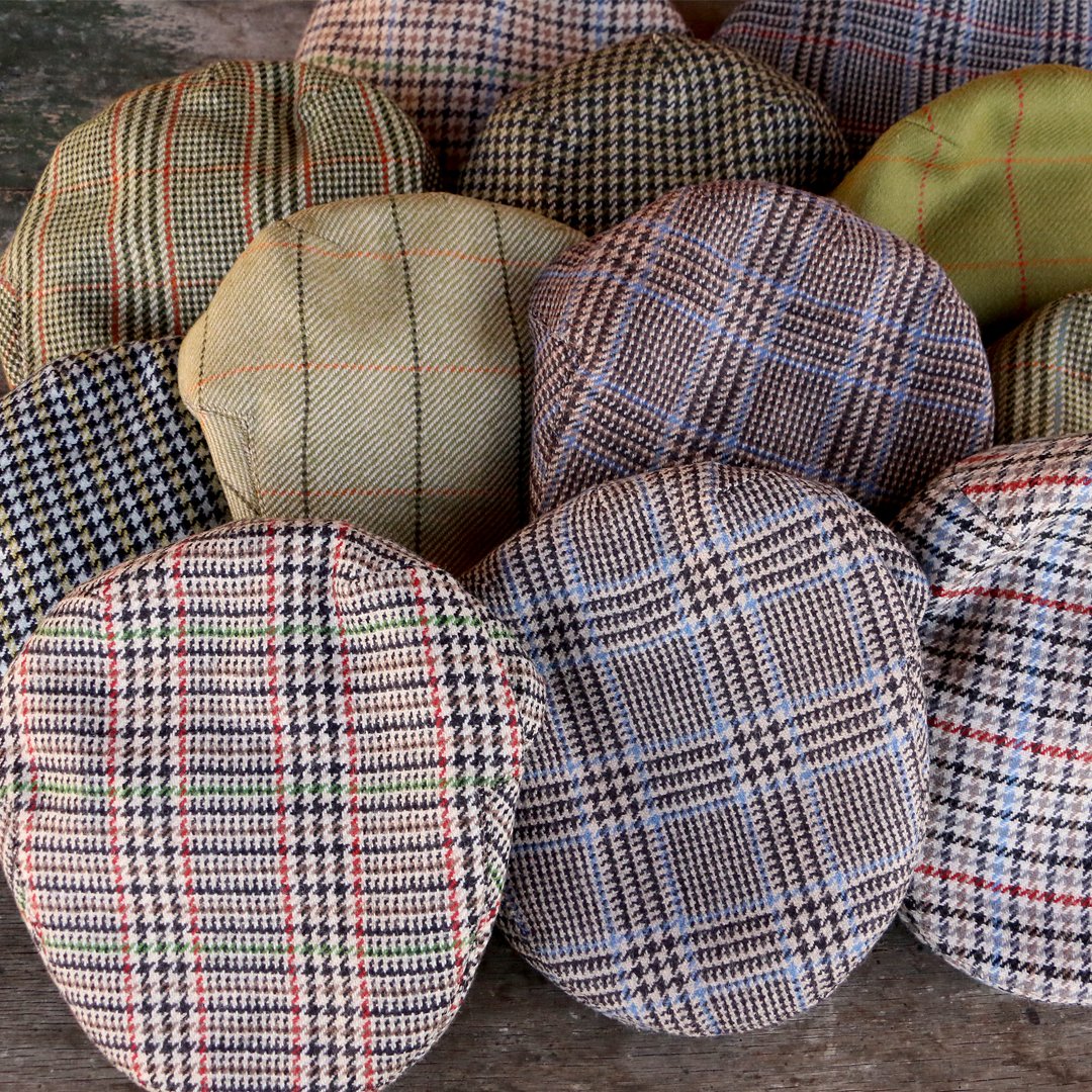 RomneyTweed's tweet image. JUST LAUNCHED: Romney Tweed Flat Caps are here and perfectly suited for any setting or season. Available in a range of 12 Romney Tweed designs from our Heritage and Prospect Collections. The more caps the merrier! romneytweed.co.uk/product/romney…