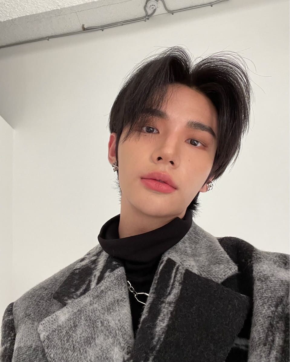 ︎
 ︎ 
               ⠀
               jouaquin alejandro cuervo II 
               from <a href="/allurechan/">bea.</a>'s
               cinco noble series
               not new acc nor new to rp.
               rt &amp; like to be mutuals.
        
 ︎ 
 ︎