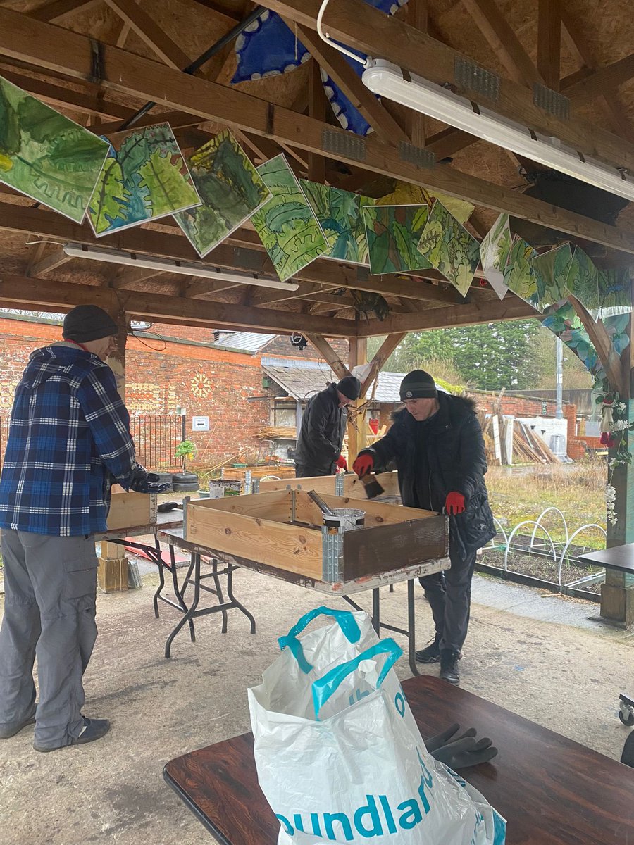 Not even the weather can stop the <a href="/flourish_cic/">flourishandsucceed CiC</a>  Men’s Hive allotment group from turning up and showing such outstanding determination for there own well-being. Peer support was fantastic as always, well done to everyone who attended, you are absolutely amazing 🐝 <a href="/Leannejonesxx/">Leannex</a>