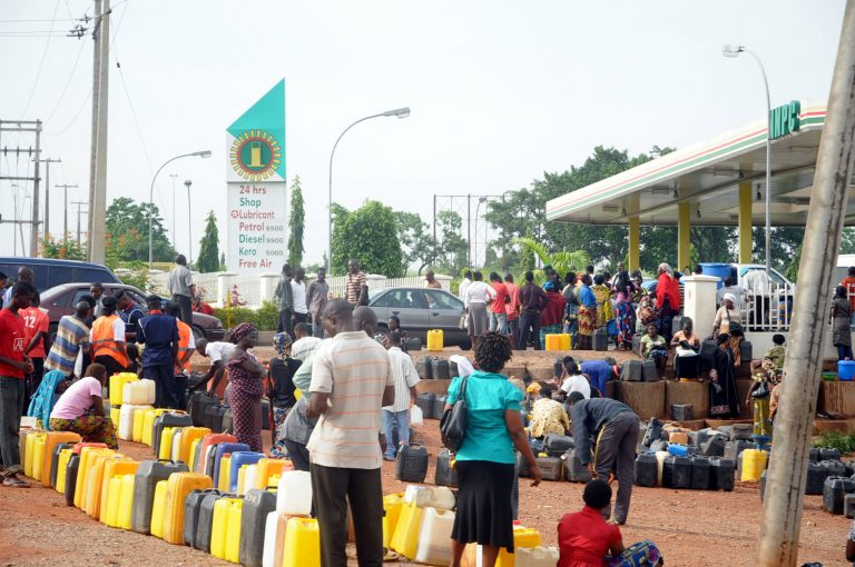 TrueNewsNG's tweet photo. As queues resurfaced in most filling stations across Delta State, the Nigerian Upstream Petroleum Regulatory Commission on Friday urged residents not to panic-buy assuring that there was enough sufficiency of the product in stock.https://t.co/trgBt5KOTC https://t.co/Y4D5Hou4YA