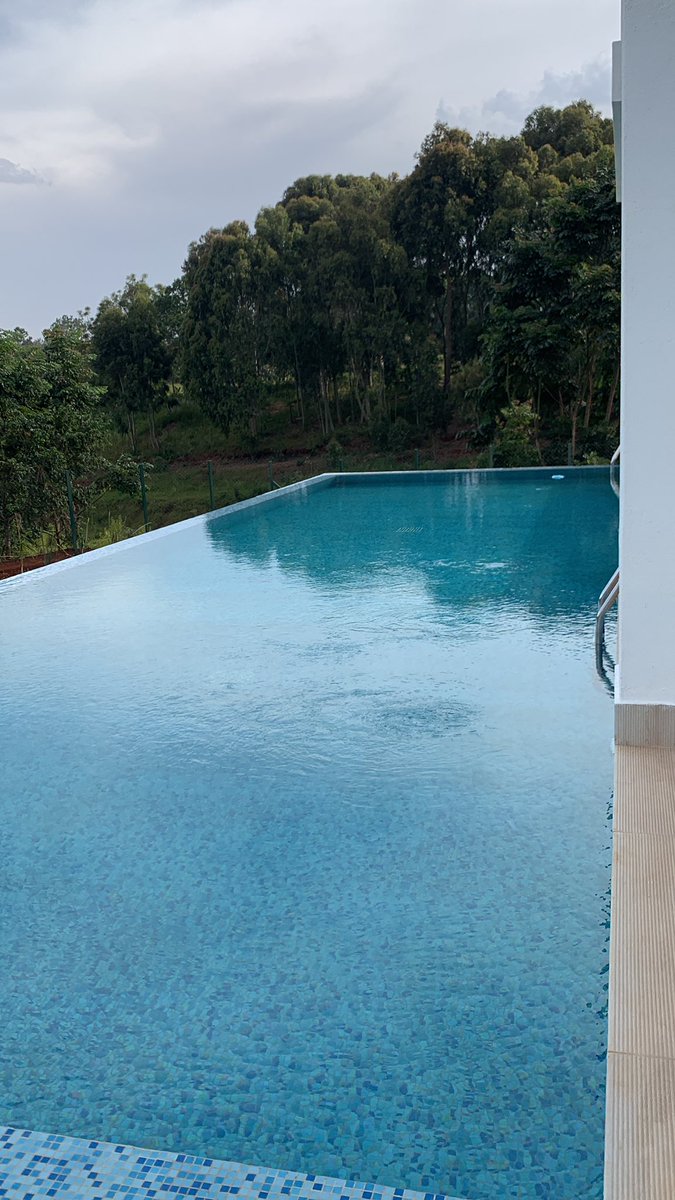 coldtusker's tweet photo. Infinity Pool @RiverbankKE by @CentumRE a subsidiary of @CentumPLC https://t.co/wTUSYLowgH