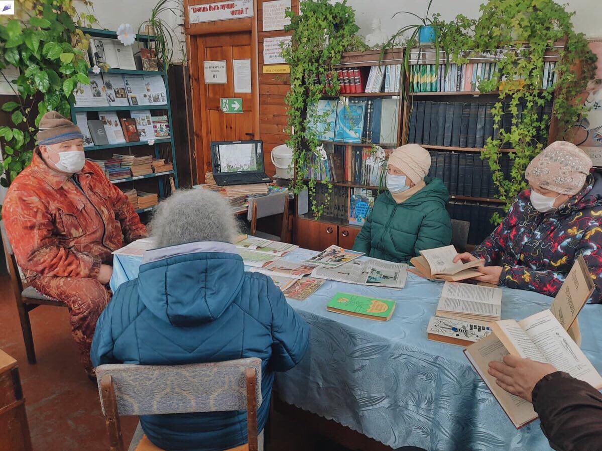 bcmbbelev's tweet image. @admin1147 📌18 февраля 2022 г в Бобриковской сельской библиотеке, в поддержку проекта "Тульское долголетие, была проведена беседа об иммунопрофилактике «Привить, предупредить, защитить» 
#белёвскаябиблиотека
#бобриковскаясельскаябиблиотека