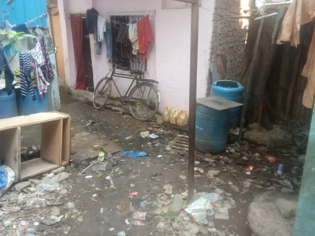 TheResp90362677's tweet photo. @CMOMaharashtra @AUThackeray @KishoriPednekar @IqbalSinghChah2 @mybmc @mybmcWardPN @BankiMistry @AlertCitizen5 @irfanmachhiwala 

Add: Bhoomi park  near Sharda vihar  building  Gayatri chawl opp Billa bong school.. https://t.co/jP90SjpBvz