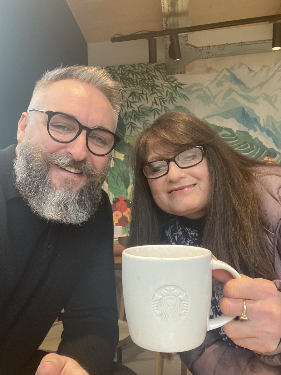 MrSteThompson's tweet photo. AWESOME! #TeaWithSte 
It’s been great to talk all things strategy and social media with Tonya Knights today! 
Reall looking forward to the content and community plan awakening 🦉👩‍👧‍👧

@hootwithmecic 
@BIGDaddyDigital 
#contentstrategy #contentmarketing #tiktok https://t.co/WyjCz5pjz2
