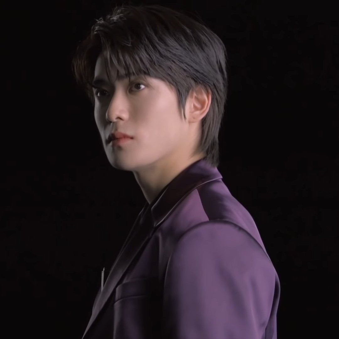 ً (@jjhlooks) on Twitter photo 