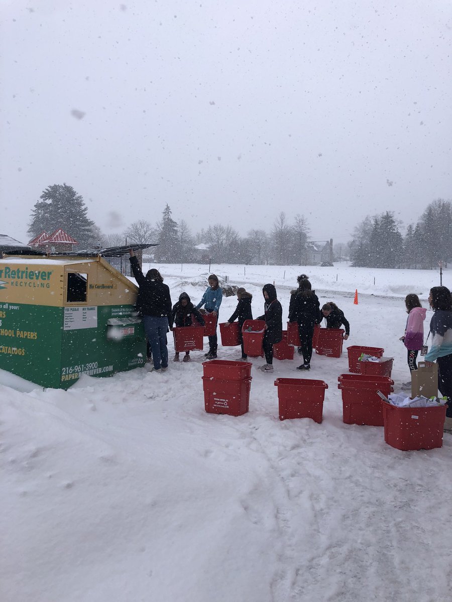 Student council serves <a href="/ChardonMS/">ChardonMiddleSchool</a> by recycling twice a month. You can bet that if it's a recycling day it will be a very ❄️ day too, but these kids always have great attitudes! 😀 #serviceaboveself #caringmindfulsolutionfocused