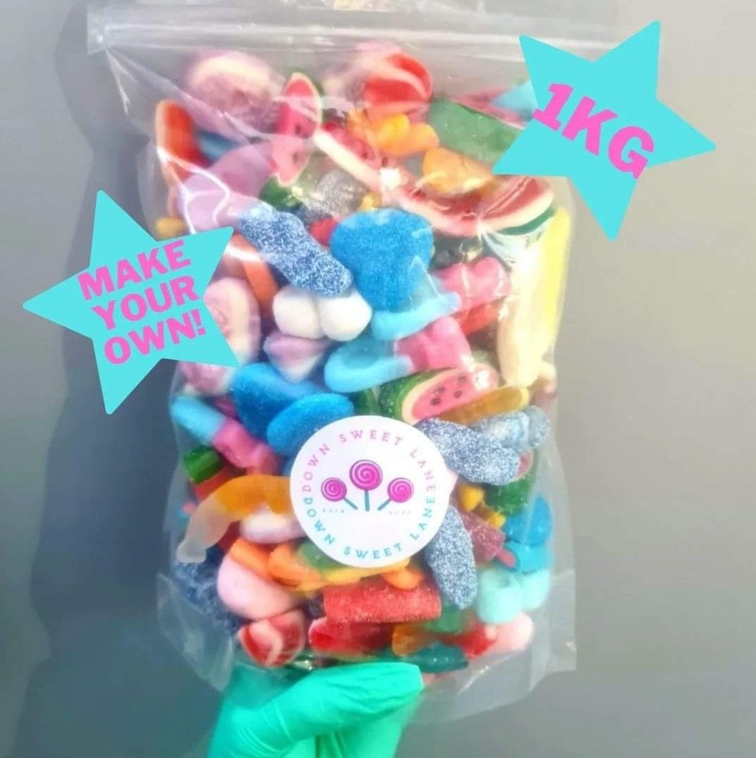🍬BIG ANNOUNCEMENT!🍬 

NEW 1KG Sweet Pouches!!

PickNMix-
Customise your own pouch with the sweets of your choice from our large selection of different sweets

1kg customised pouch £12
350g customised pouch £4.50
200g cutomised bags £2.50 

ORDER YOURS TODAY! 🤩