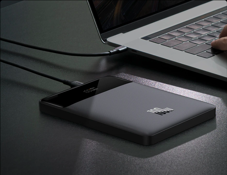gizmochina's tweet photo. Deal: Get Baseus Blade 100W 20000mAh Laptop Power Bank for $64.99 (Retail Price $80) 

https://t.co/N9JGBxW3U0 

#deal #baseusblade #100Wpowerbank #powerbank #Aliexpress https://t.co/qZ4vk2mVLj