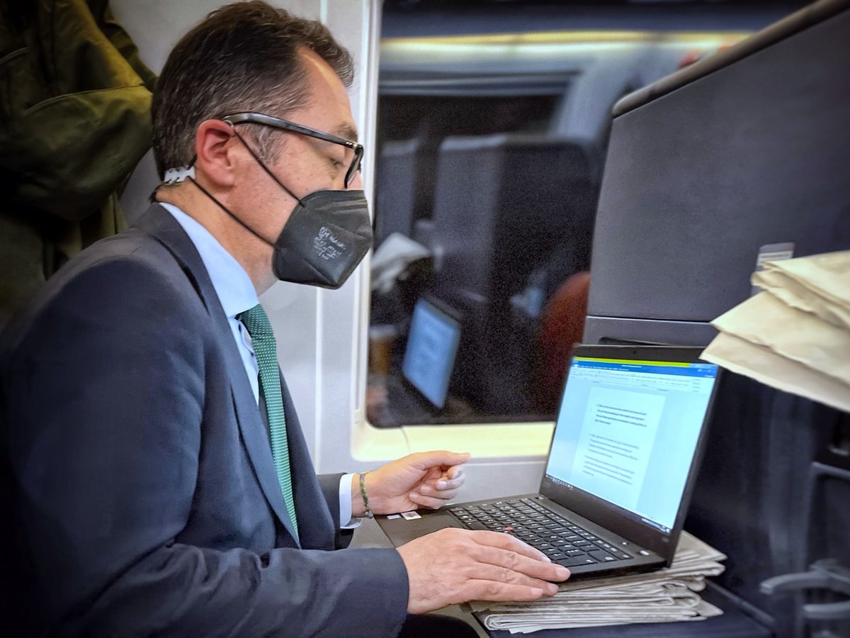 Sichern wir die #Ernährung der Weltbevölkerung, sichern wir #Frieden. Darum ist eine nachhaltige #Landwirtschaft ein zentraler Baustein der Krisenprävention. Wie das gelingen kann, darüber spreche ich heute ab 17:00 Uhr auf der #MSC2022.