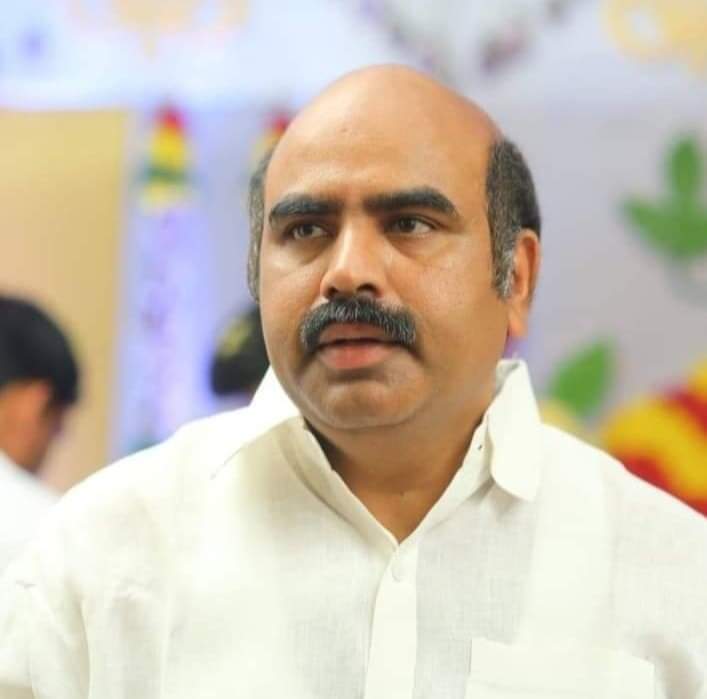 ncbn's tweet photo. తెలుగుదేశం పార్టీ రాష్ట్ర కార్యనిర్వాహక కార్యదర్శి ముళ్ళపూడి బాపిరాజు గారికి హృదయప���ర్వక జన్మదిన శుభాకాంక్షలు. ప్రజల ఆశీర్వాదబలం తోడుగా మీరు నిండు నూరేళ్లూ ఆరోగ్య ఆనందాలతో, శాంతి సౌభాగ్యాలతో వర్ధిల్లాలని మనసారా కోరుకుంటున్నాను https://t.co/CBmgny7lJa