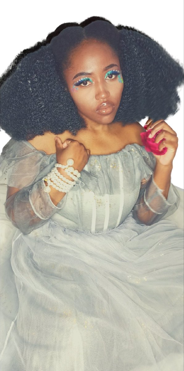 “ The Plea ” 🌹💿

written &amp; performed by <a href="/souldeepzim/">Zvakanaka OUT NOW 🔥</a>
produced by: Reuben Chita
hair, make-up &amp; photography by: <a href="/palishadows/">🌺Palii ⪩ ⪨ 🦢</a>  
graphics &amp; curation by DONMANJR courtesy of <a href="/3rdWorldChrons/">3RD WORLD CHRONiCLES™️</a>™️

23/02/22 🗓